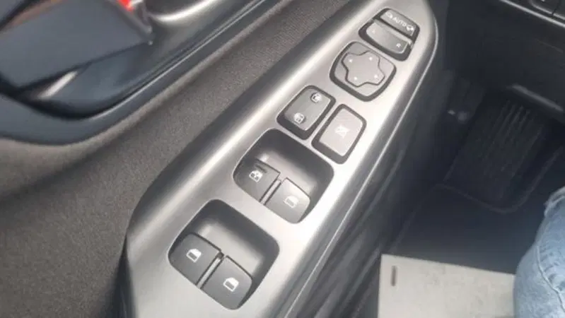 Hyundai Kona usata a Savona (10)