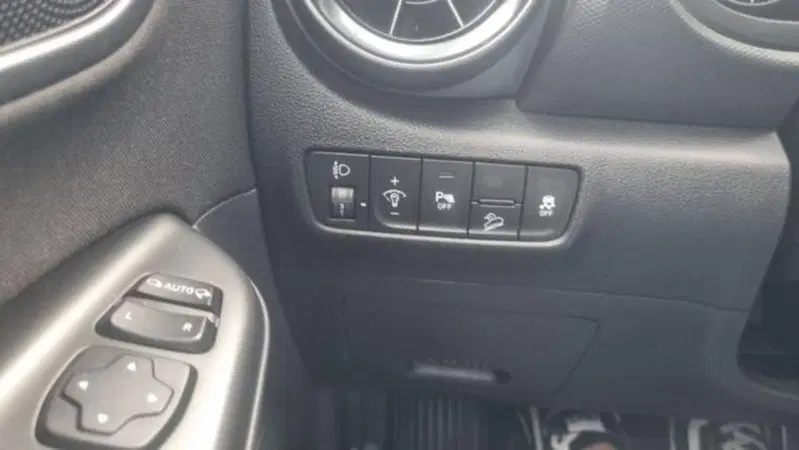Hyundai Kona usata a Savona (14)