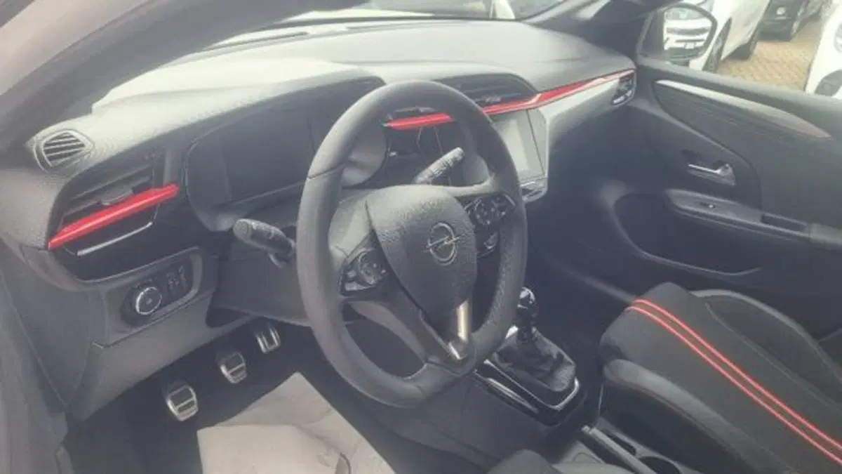 Opel Corsa usata a Savona (8)