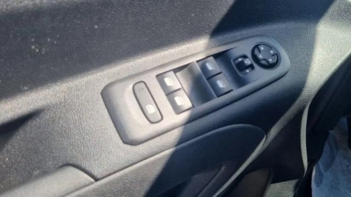Opel Combo Life usata a Savona (11)