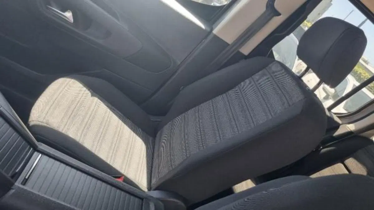 Opel Combo Life usata a Savona (15)