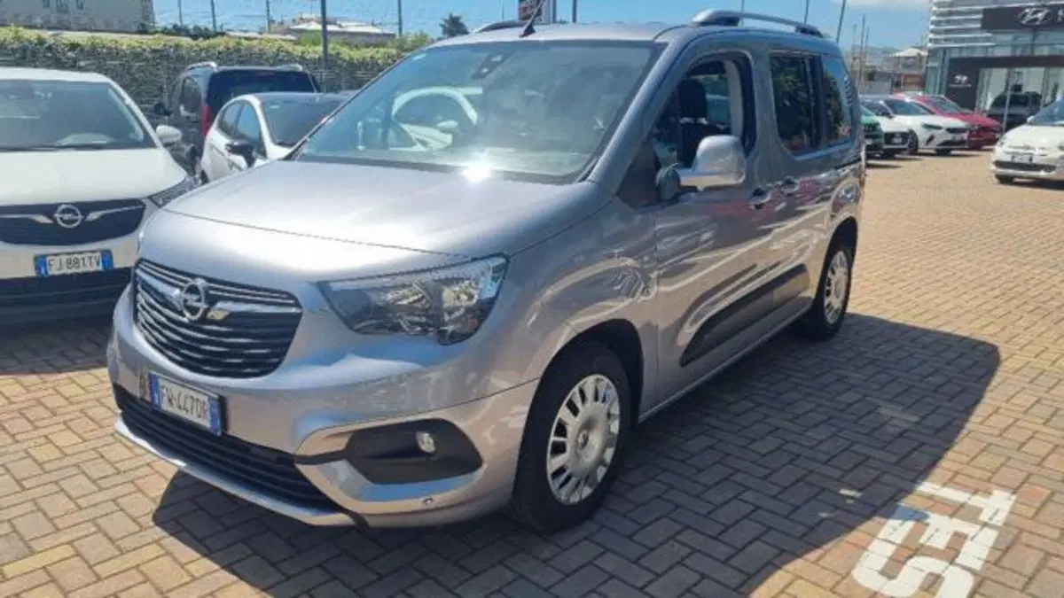 Opel Combo Life usata a Savona (4)