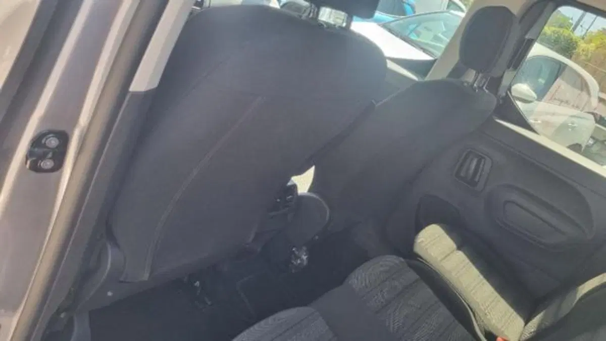 Opel Combo Life usata a Savona (9)