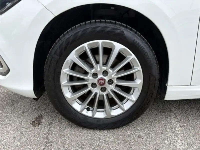 Fiat Tipo usata a Macerata (9)