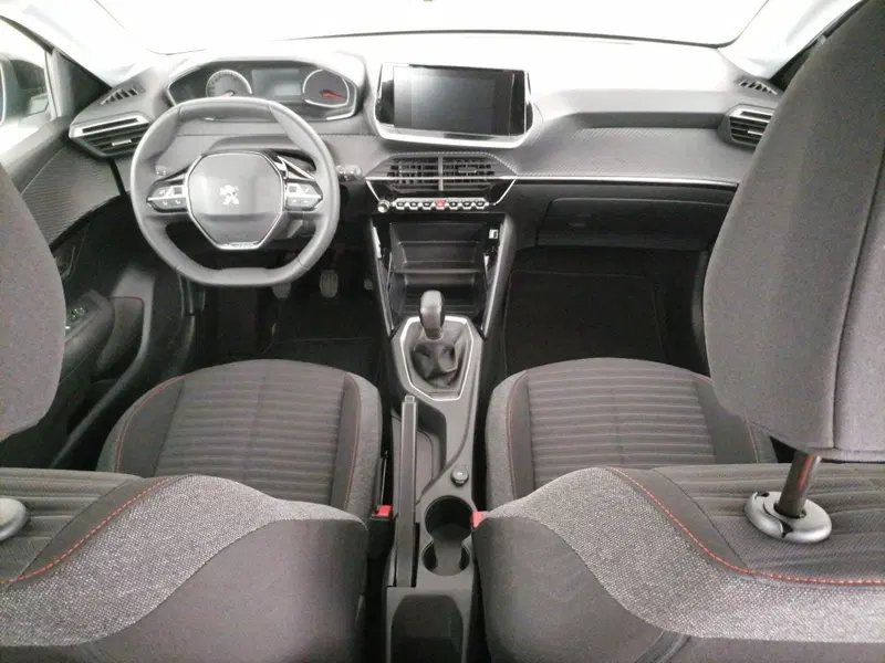 Peugeot 208 usata a Roma (9)
