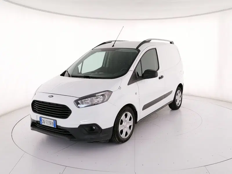 Ford Transit Courier usata a Roma