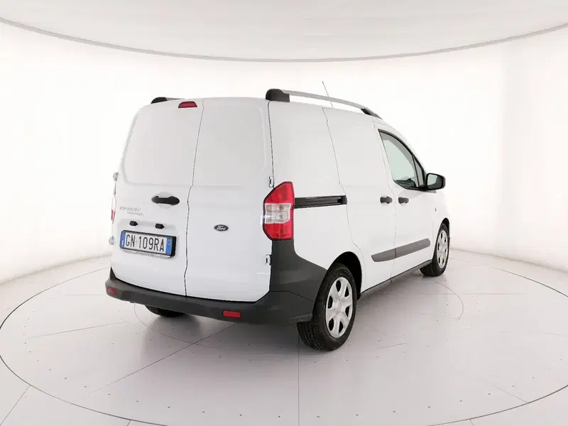 Ford Transit Courier usata a Roma (2)