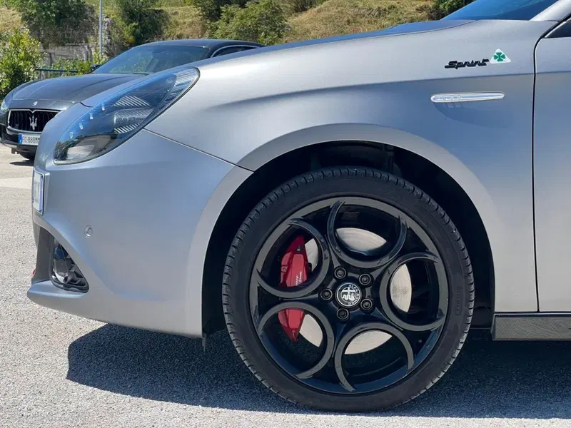 Alfa Romeo Giulietta usata a Matera (15)