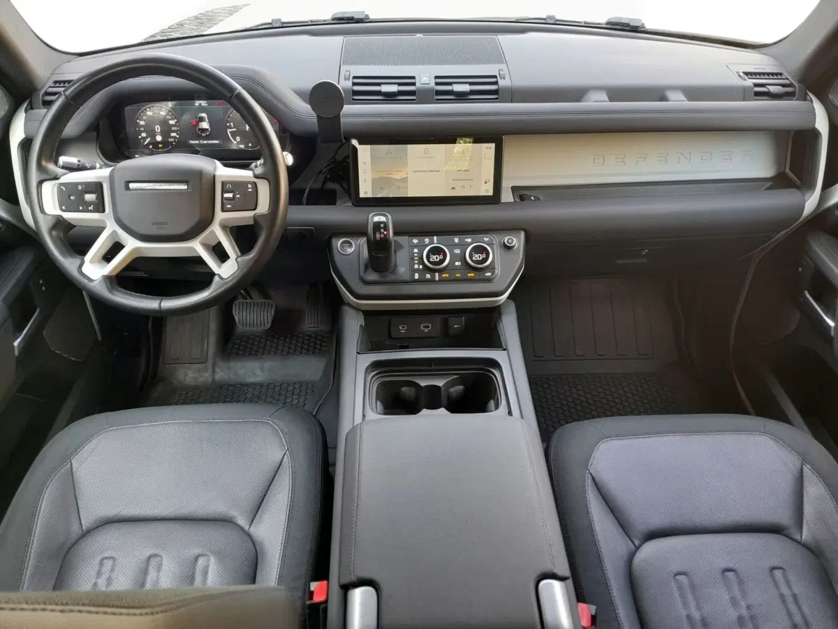 Land Rover Defender usata a Cuneo (4)