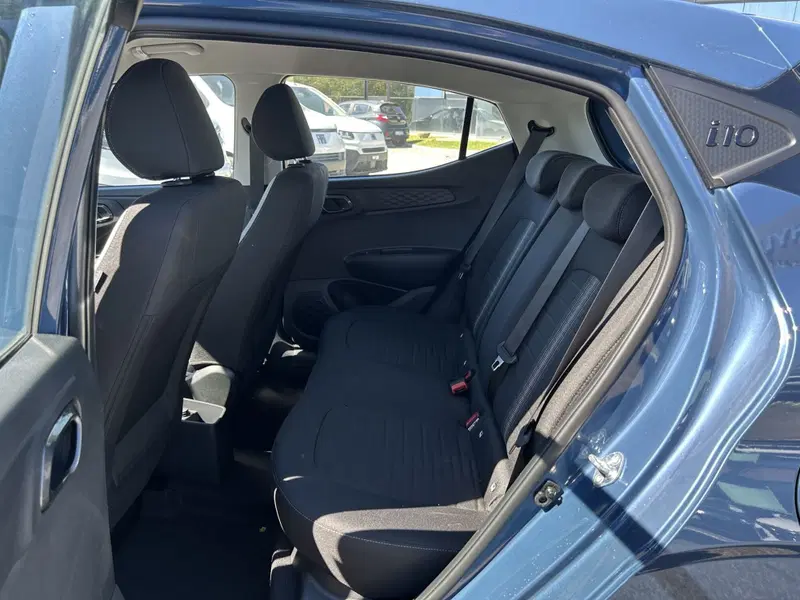 Hyundai i10 nuova a Roma (12)