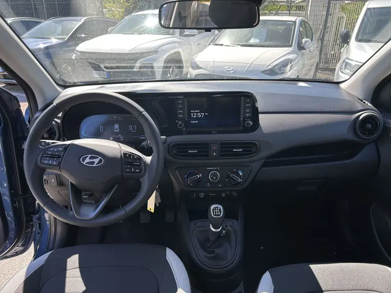 Hyundai i10 nuova a Roma (13)