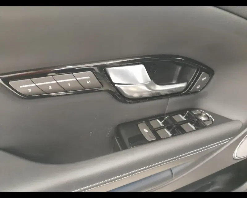 Land Rover Range Rover Evoque usata a Alessandria (17)