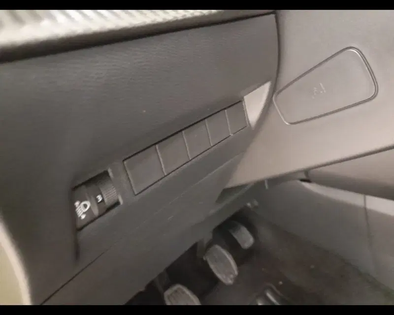 Peugeot 208 usata a Alessandria (20)