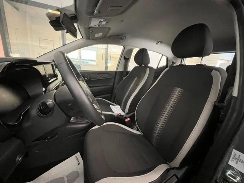 Hyundai i10 usata a Verbano Cusio Ossola (10)