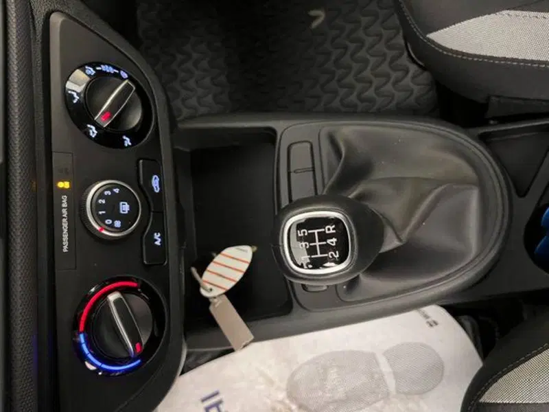 Hyundai i10 usata a Verbano Cusio Ossola (19)