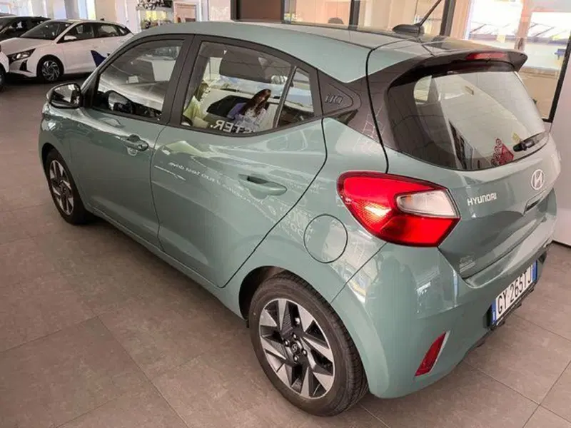 Hyundai i10 usata a Verbano Cusio Ossola (7)