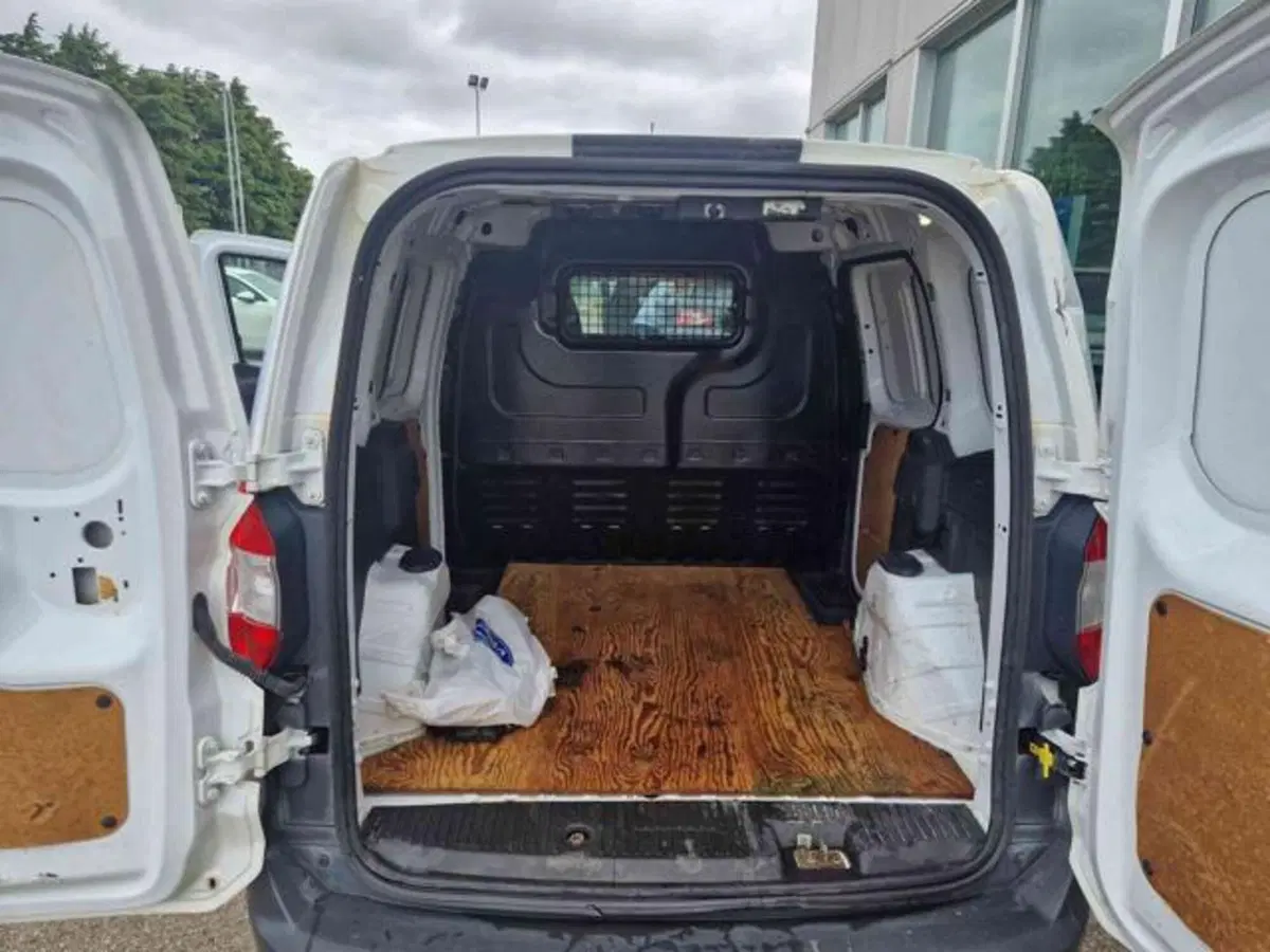Ford Transit Courier usata a Bologna (10)