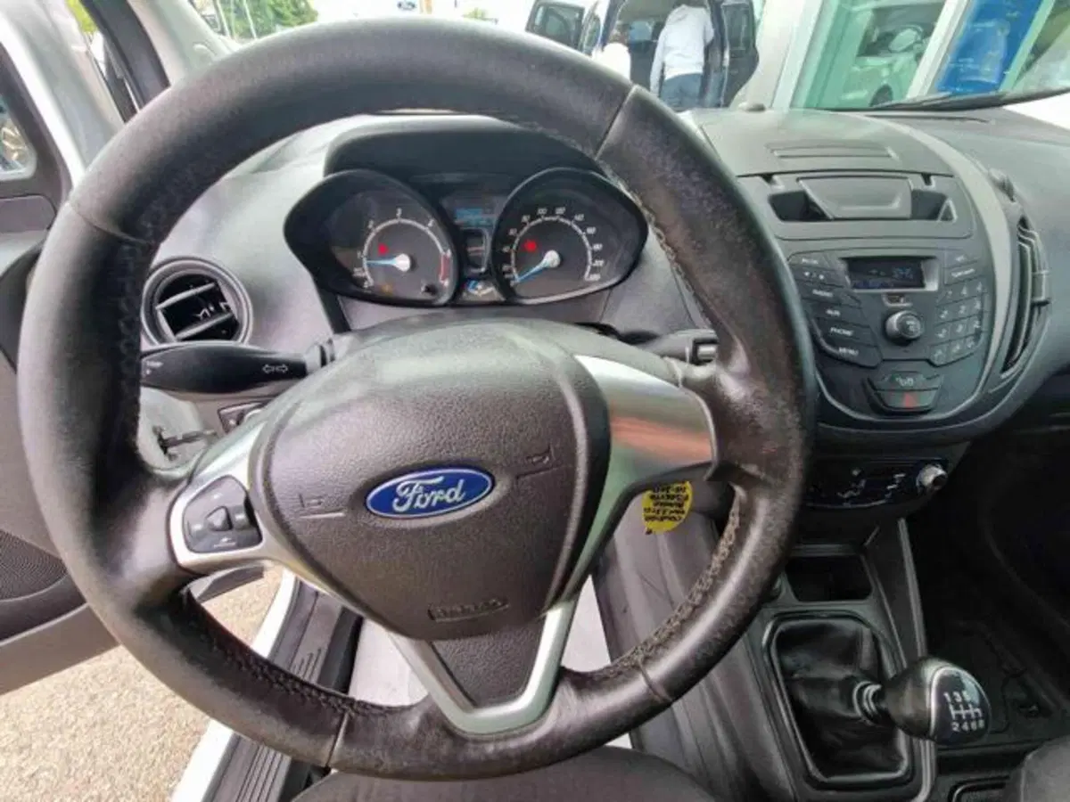 Ford Transit Courier usata a Bologna (8)