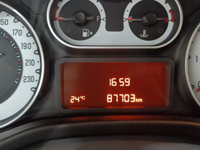 Fiat 500L usata a Catania (15)