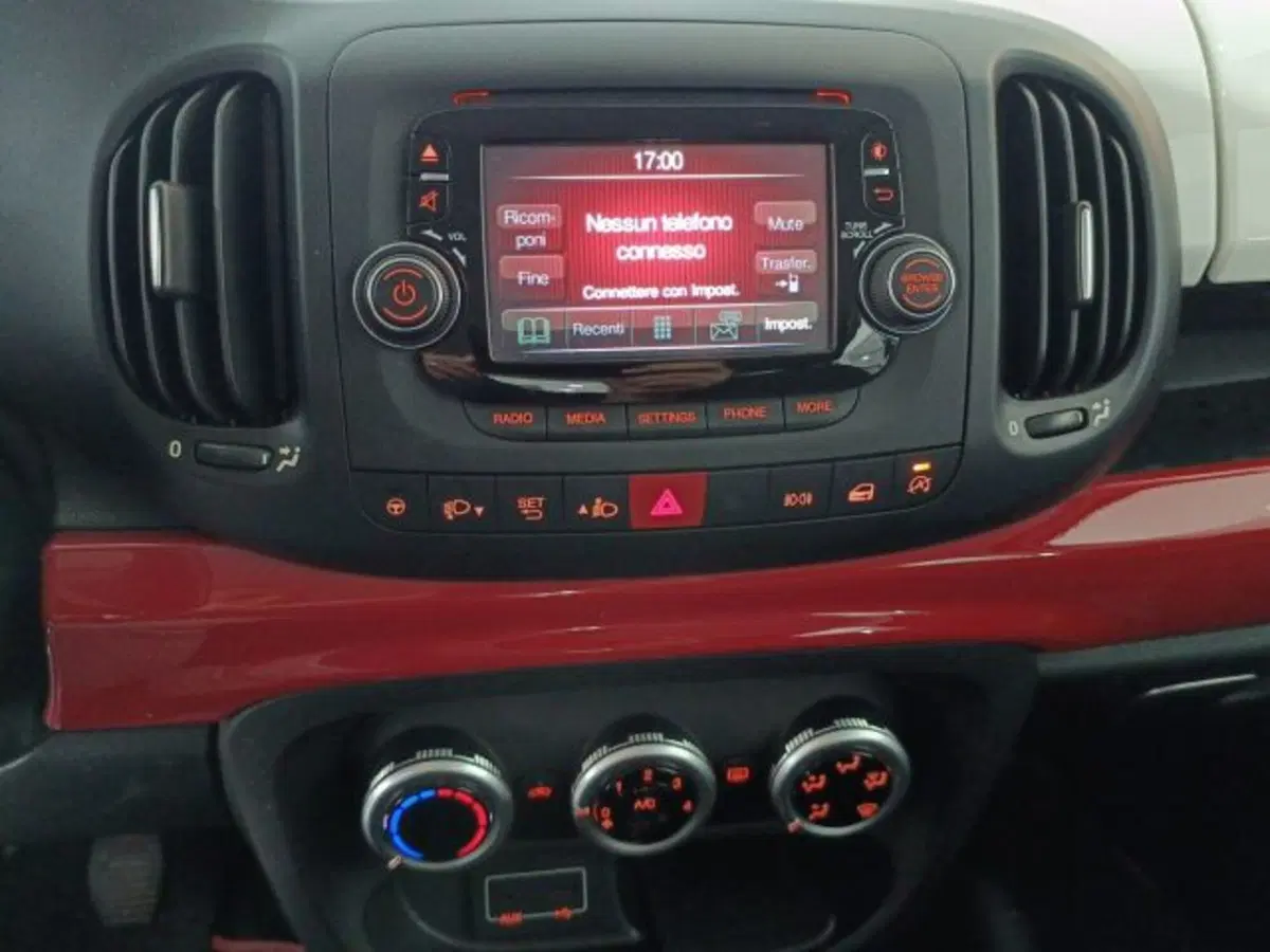 Fiat 500L usata a Catania (16)