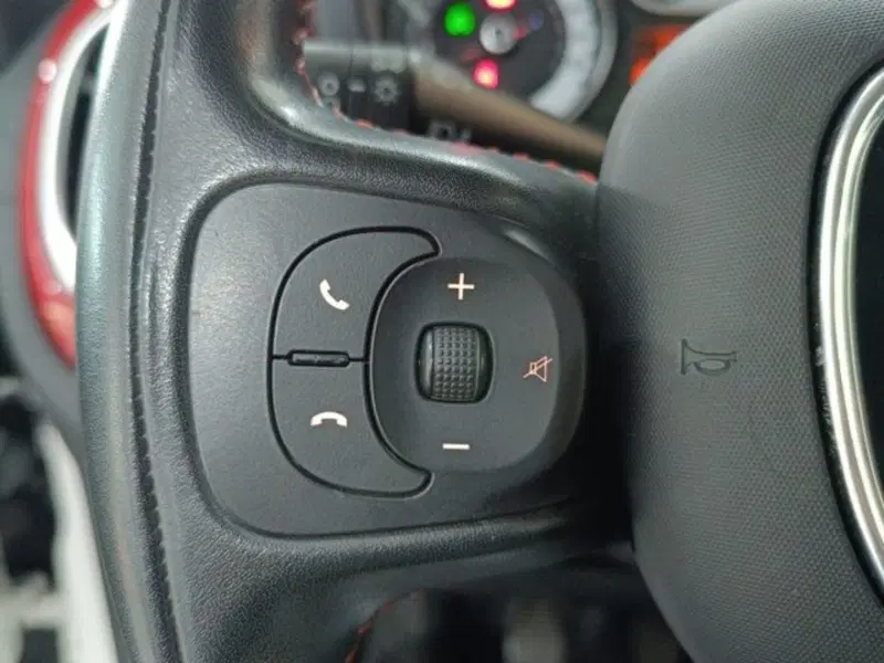 Fiat 500L usata a Catania (18)
