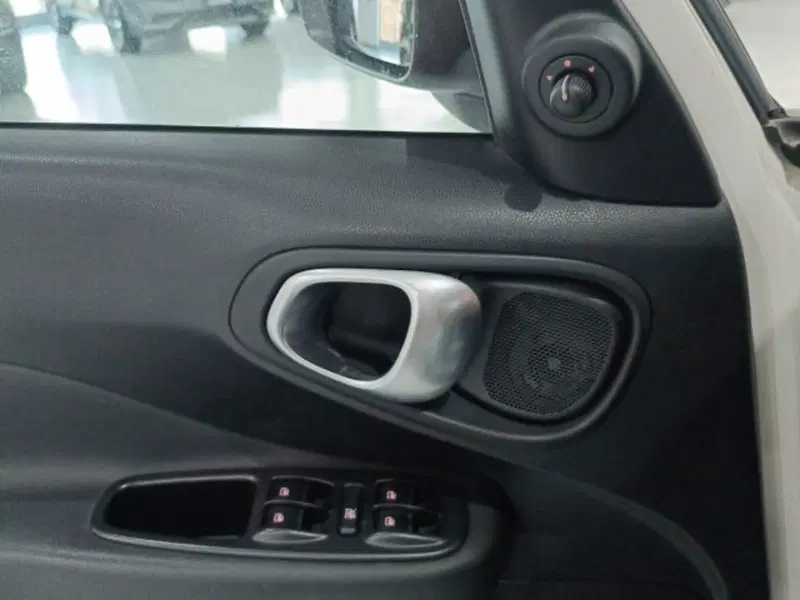 Fiat 500L usata a Catania (20)