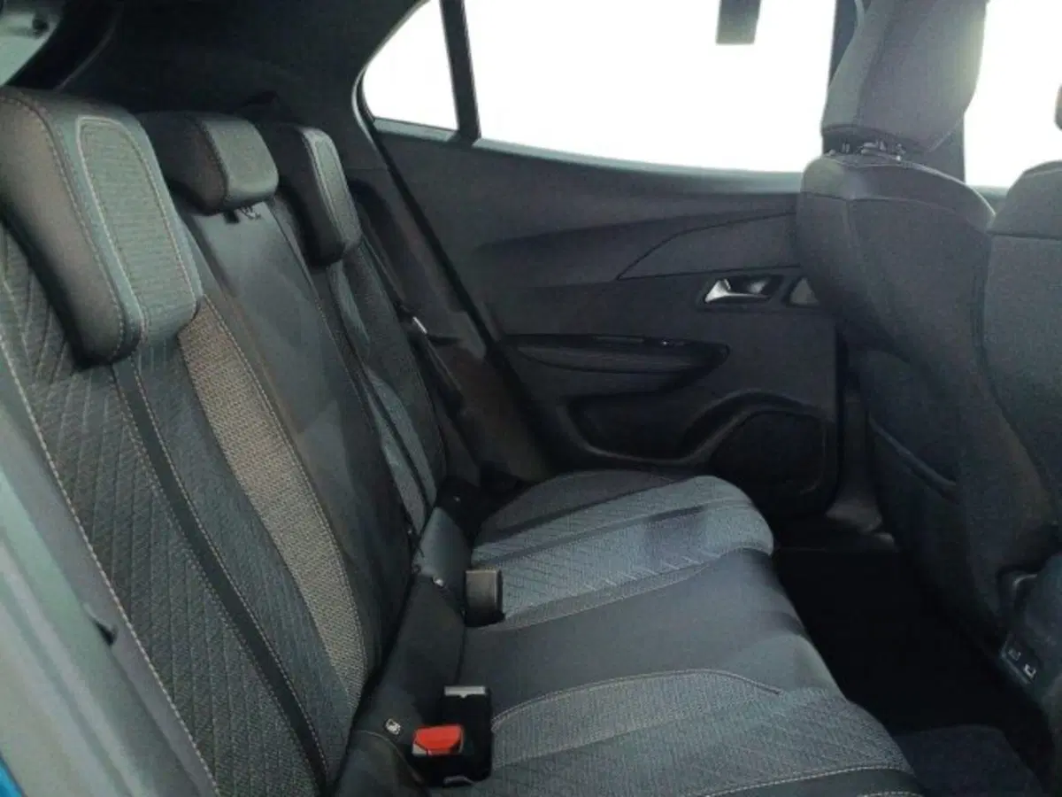 Peugeot 2008 nuova a Catania (11)