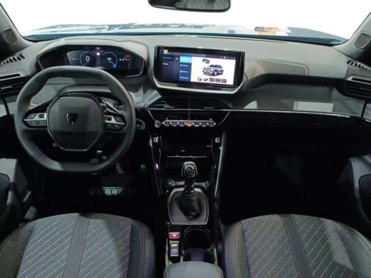 Peugeot 2008 nuova a Catania (7)