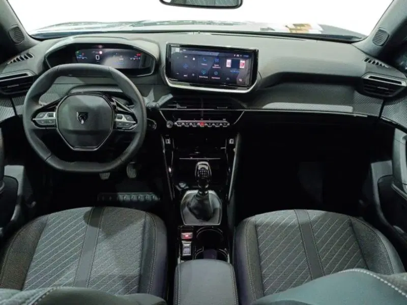 Peugeot 2008 nuova a Catania (7)