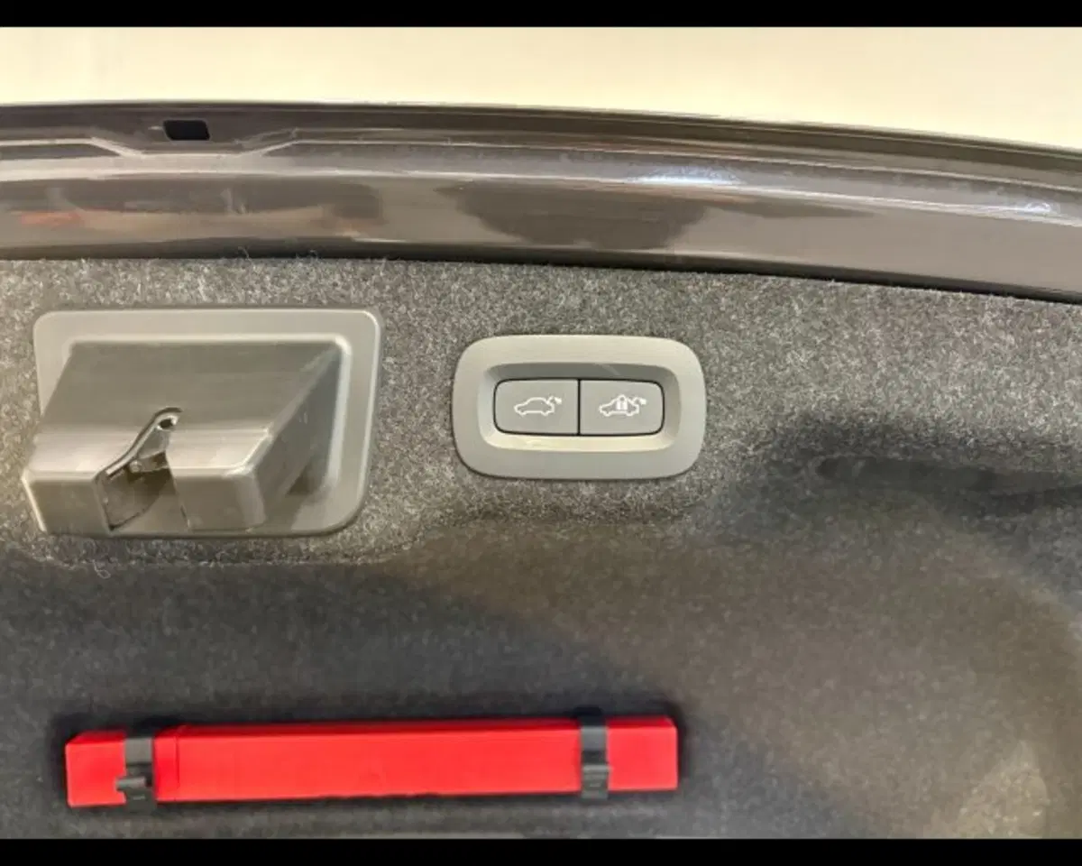 Volvo S90 usata a Treviso (13)