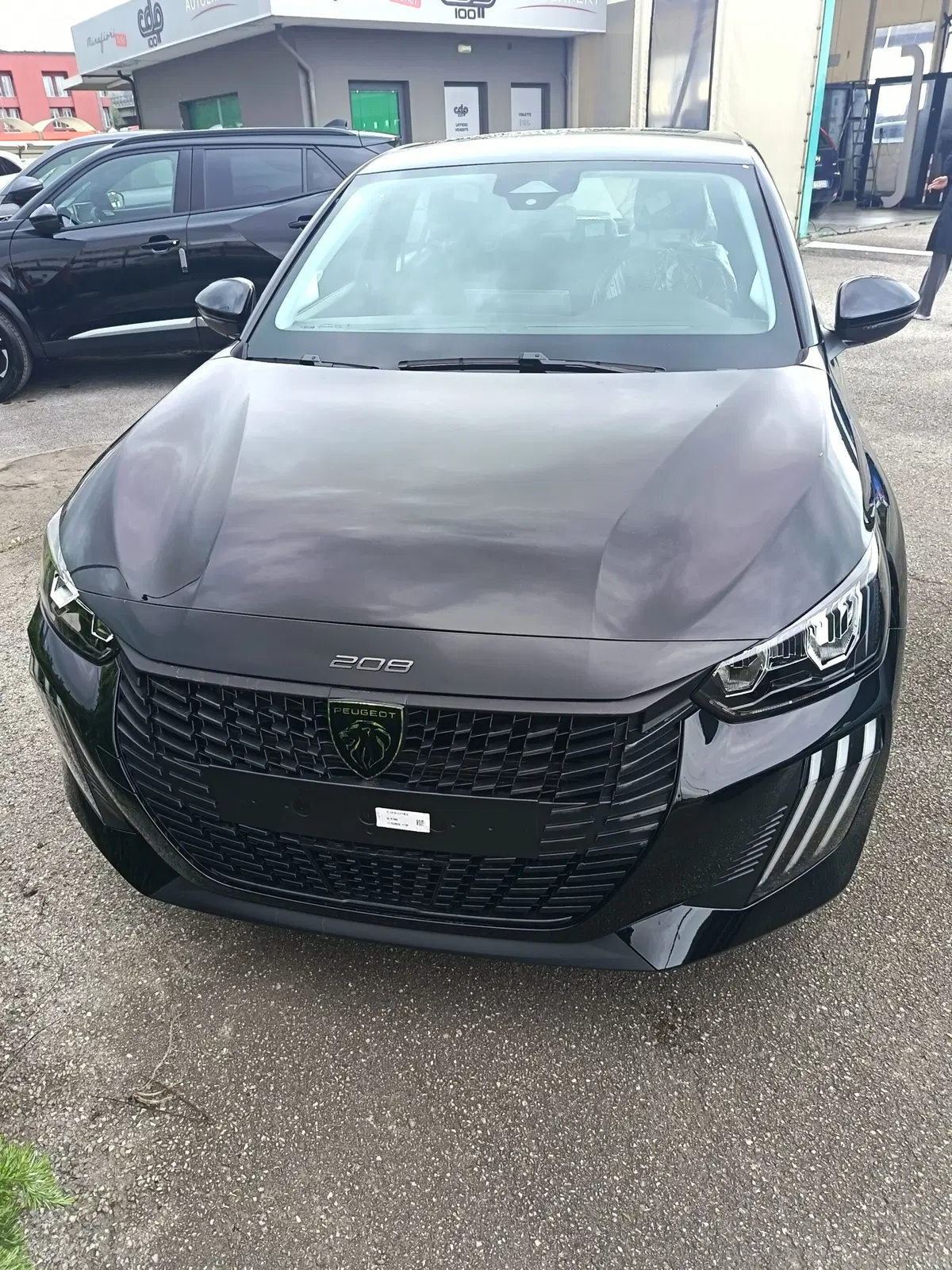 Peugeot 208 nuova a Perugia