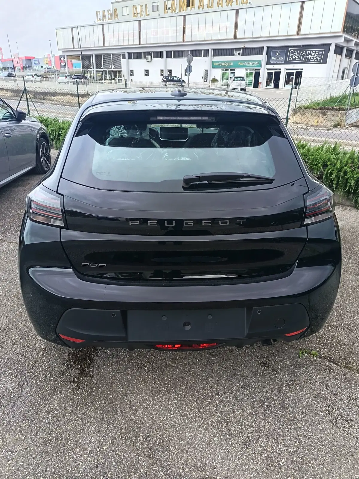 Peugeot 208 nuova a Perugia (3)