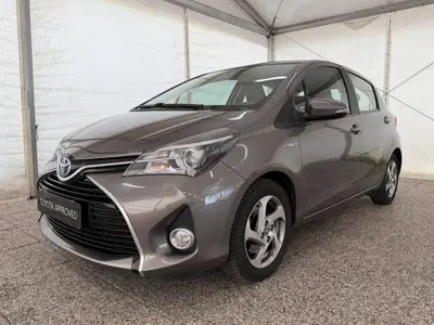 Toyota Yaris 1.5 Hybrid 5 porte Active del 2016 usata a Monza