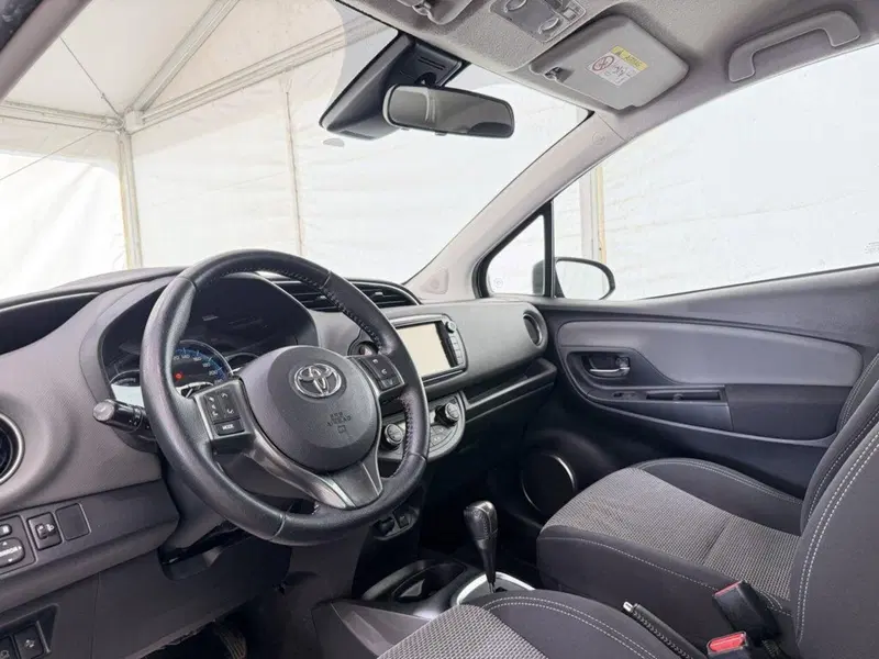 Toyota Yaris usata a Monza e Brianza (11)