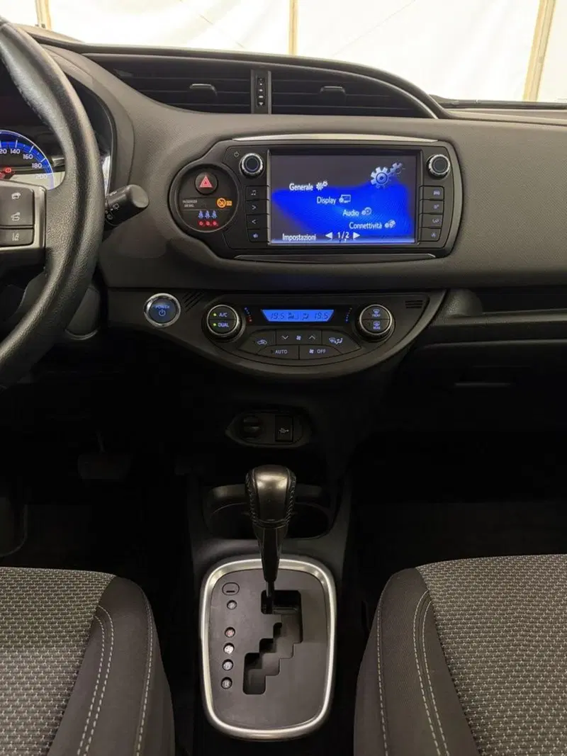 Toyota Yaris usata a Monza e Brianza (12)