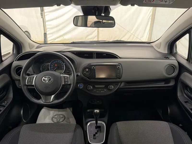 Toyota Yaris usata a Monza e Brianza (8)