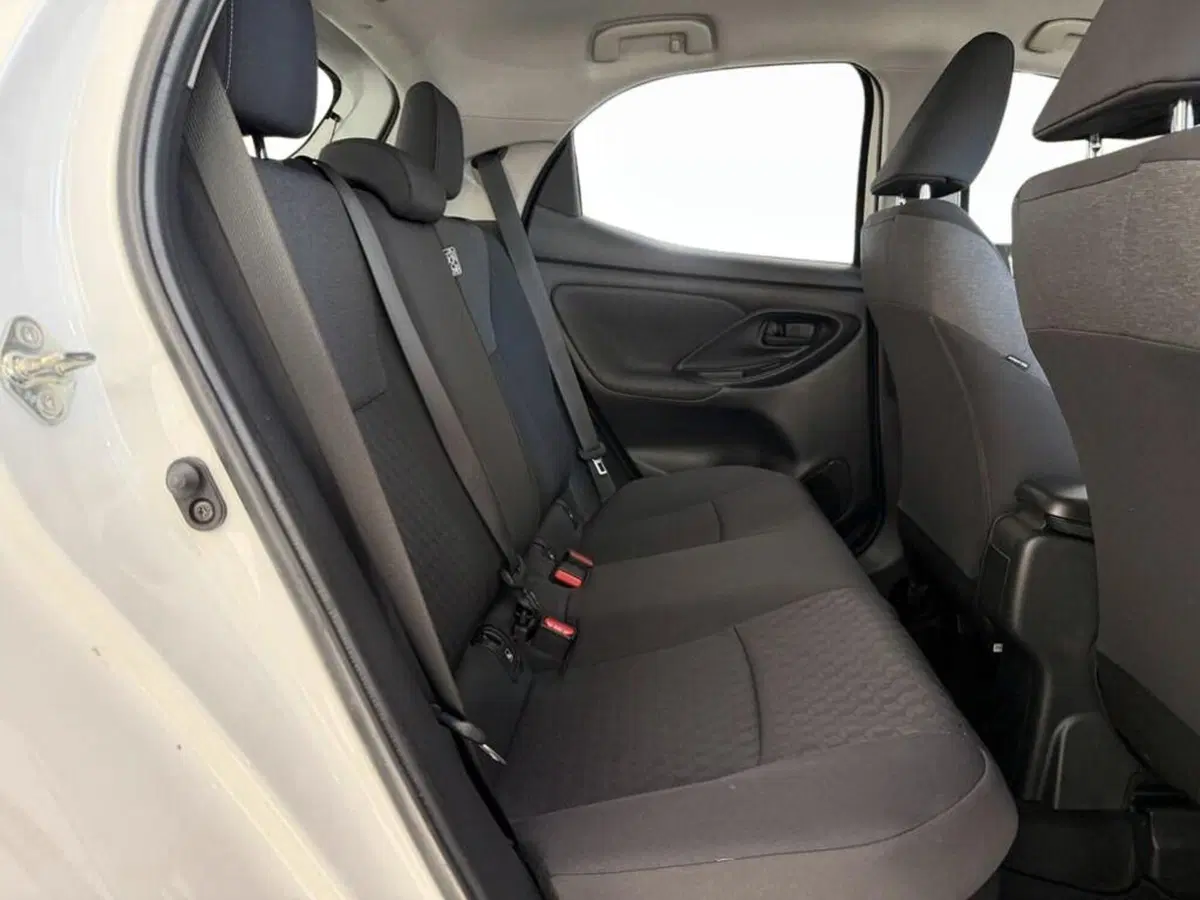 Toyota Yaris Cross usata a Monza e Brianza (11)