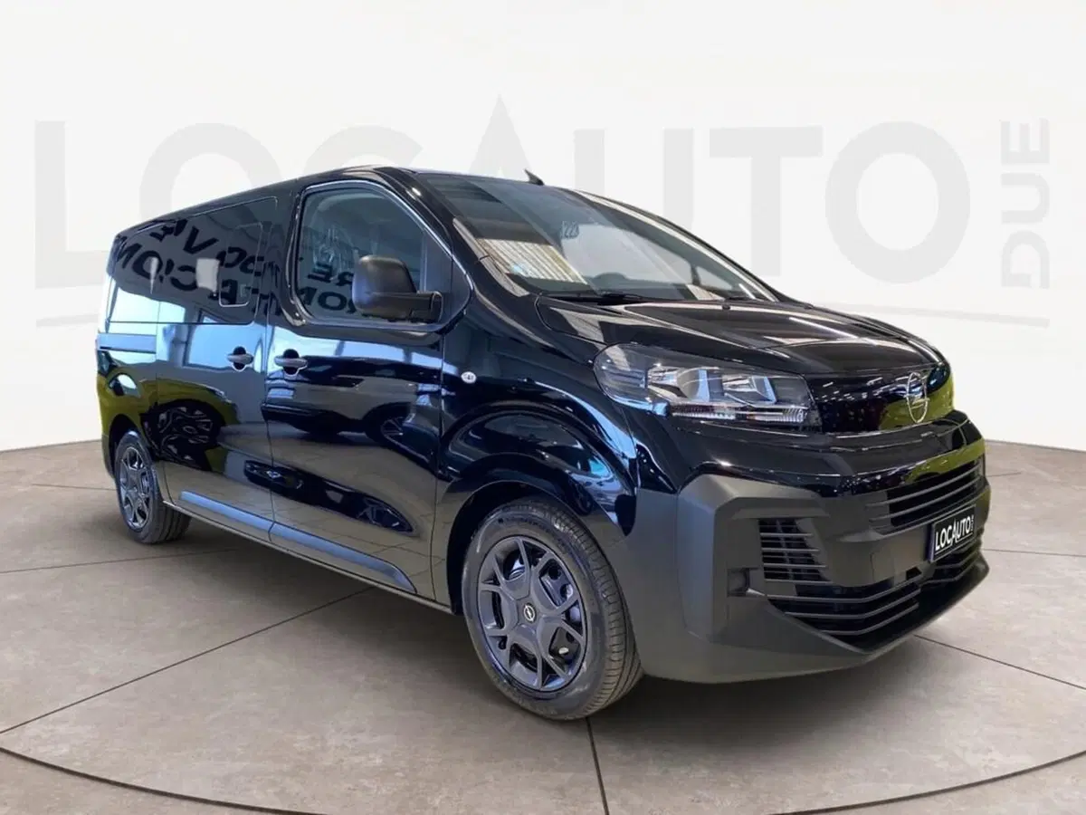Opel Vivaro nuova a Torino (3)