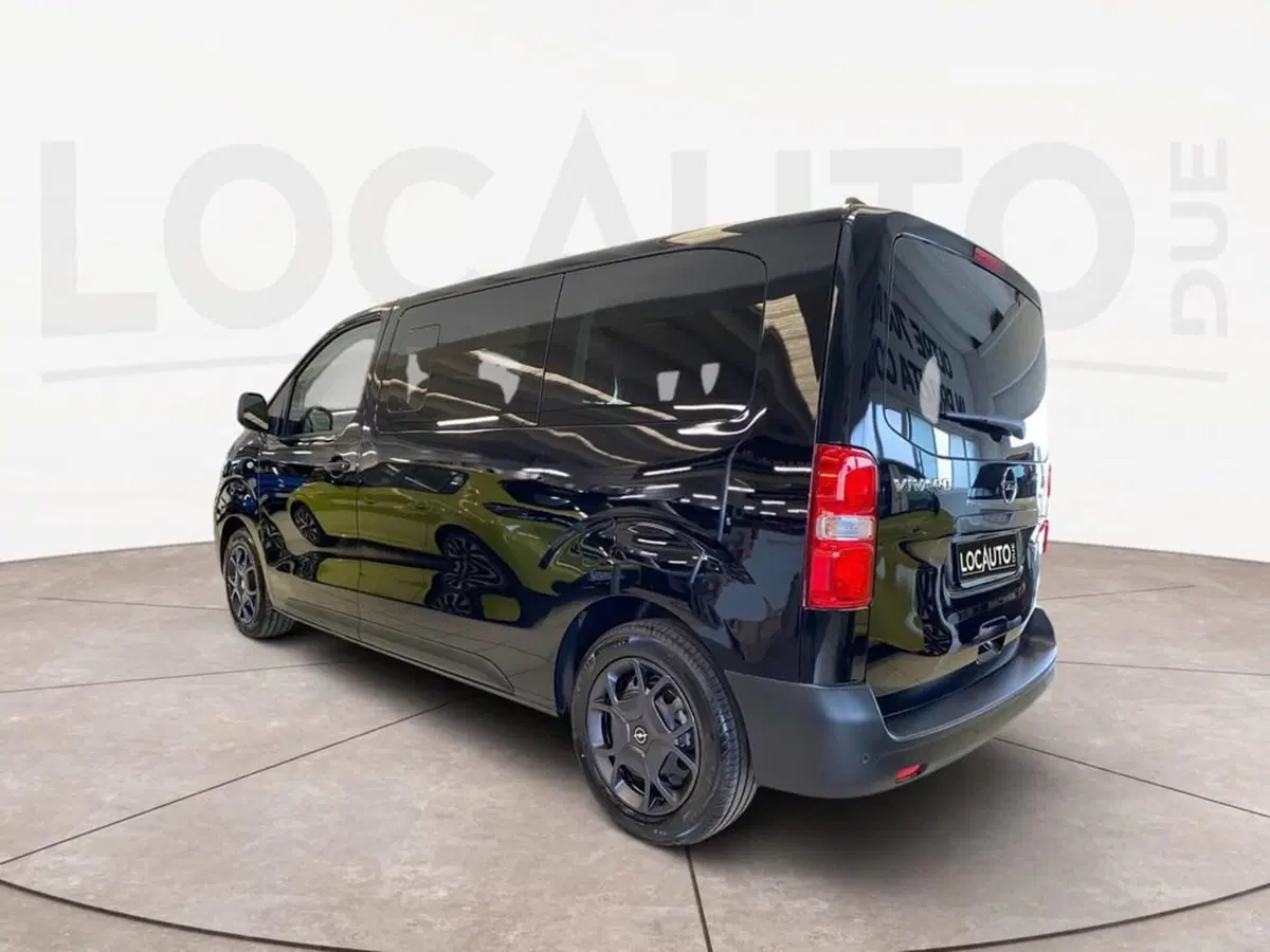 Opel Vivaro nuova a Torino (5)