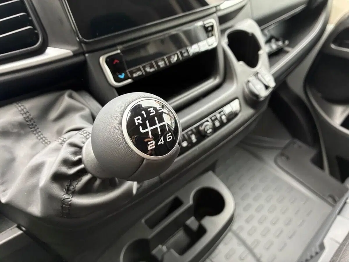 Peugeot Boxer Furgone nuova a Torino (11)