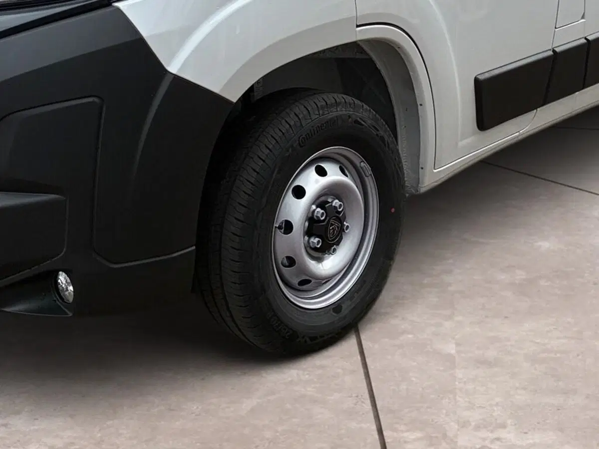 Peugeot Boxer Furgone nuova a Torino (15)
