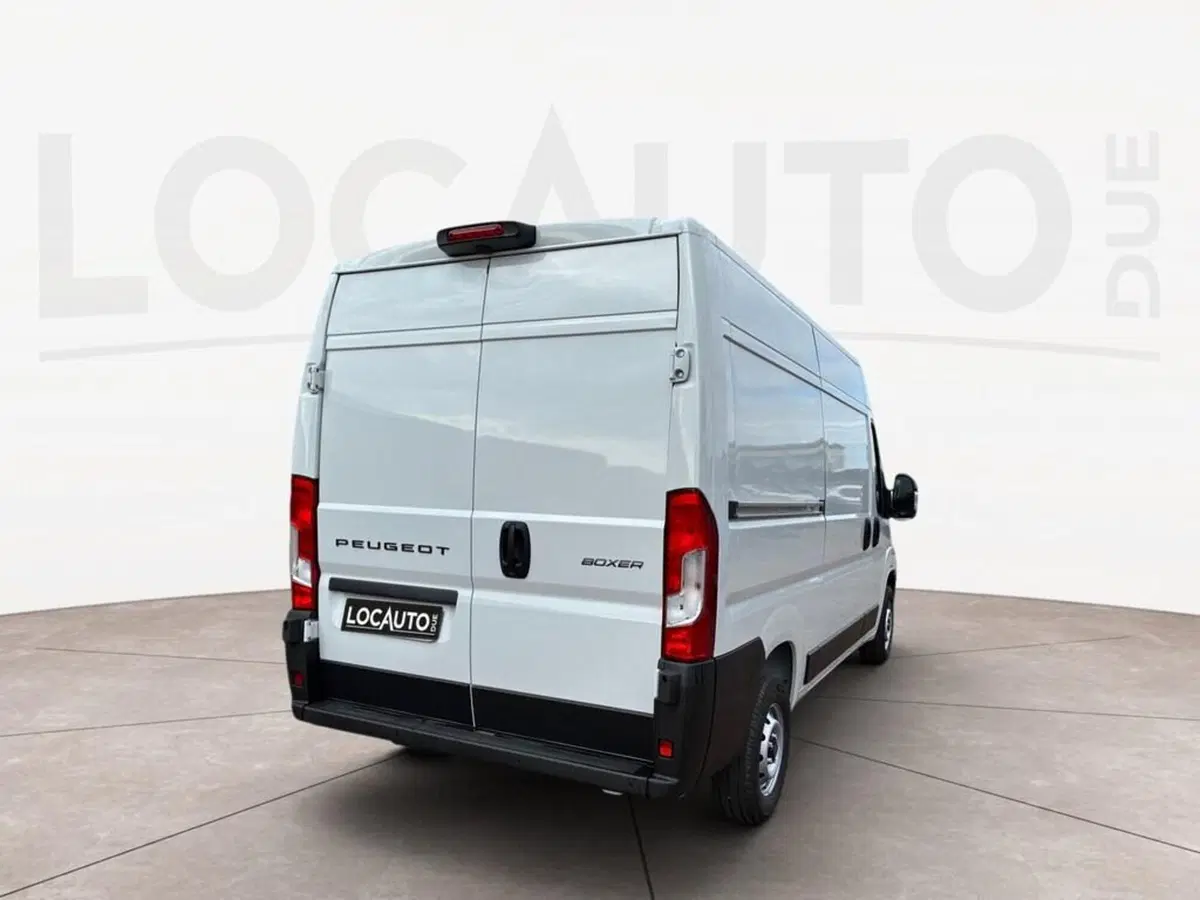 Peugeot Boxer Furgone nuova a Torino (4)