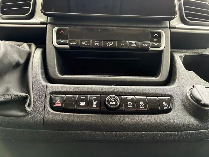 Peugeot Boxer Furgone nuova a Torino (10)
