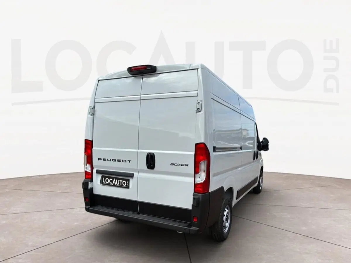 Peugeot Boxer Furgone nuova a Torino (4)