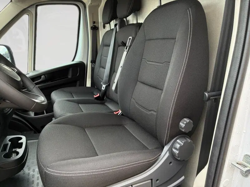 Peugeot Boxer Furgone nuova a Torino (7)