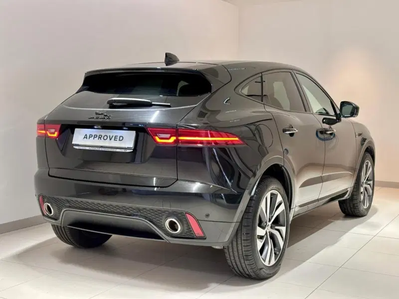 Jaguar E-Pace usata a Varese (2)