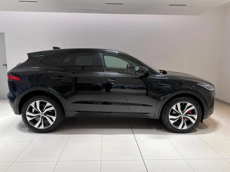 Jaguar E-Pace usata a Varese (4)
