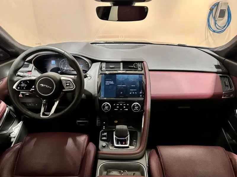 Jaguar E-Pace usata a Varese (7)