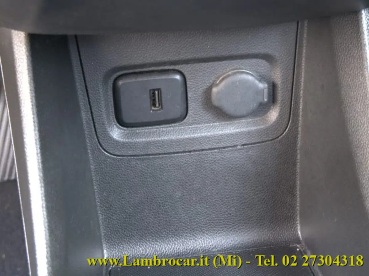 Opel Karl usata a Milano (10)