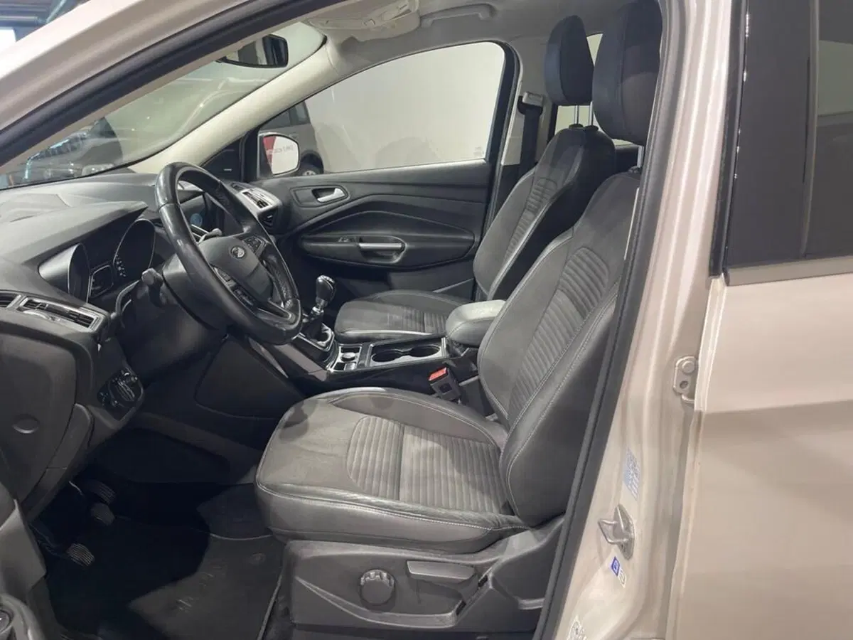 Ford Kuga usata a Sondrio (10)
